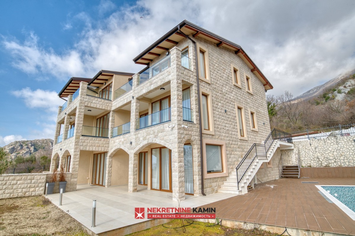 Two Furnished Villas with Pools and Sea Views, Kuljače, Budva